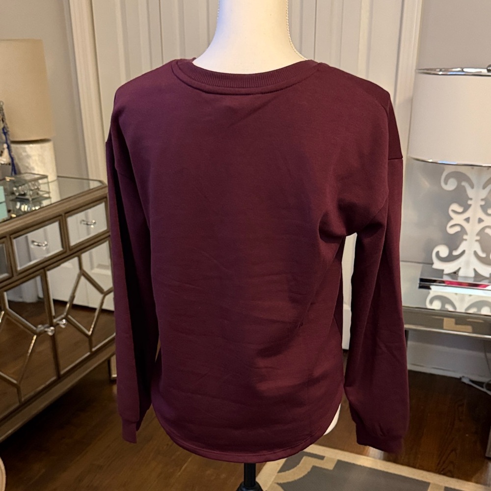 Embellished w/ Gold Metallic Flowers Plum Sweatshirt - NWT Small by mesh+love ❤️ - Picture 3 of 9